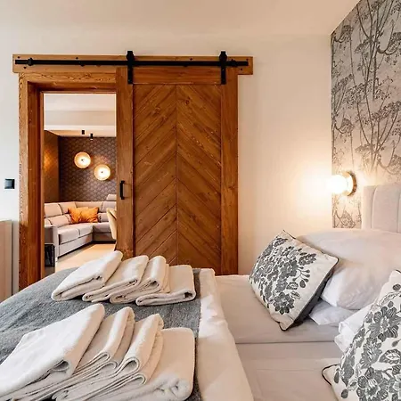 Jagiellonska Apartment *